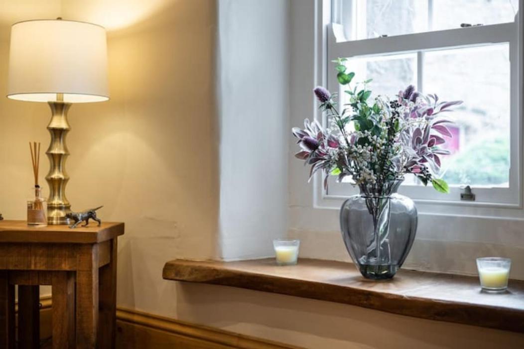 5 Star Cottage On The Green With Log Burner - Dog Friendly Austwick Exterior photo