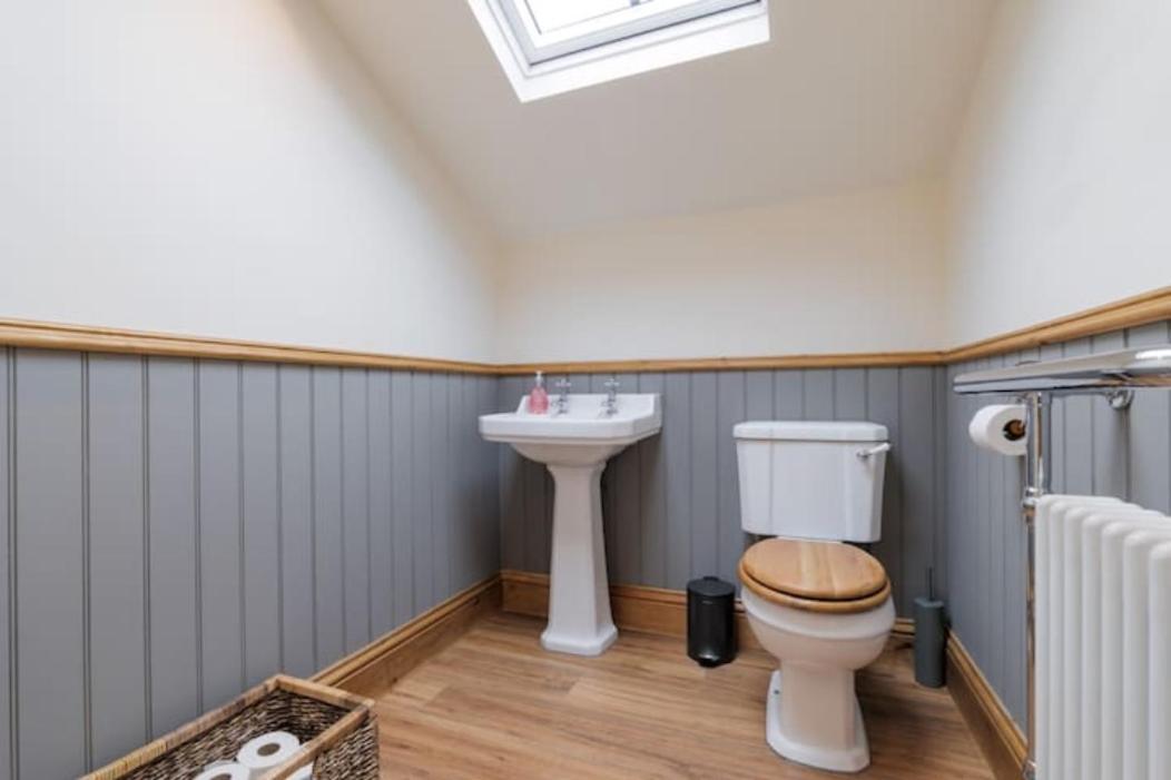 5 Star Cottage On The Green With Log Burner - Dog Friendly Austwick Exterior photo