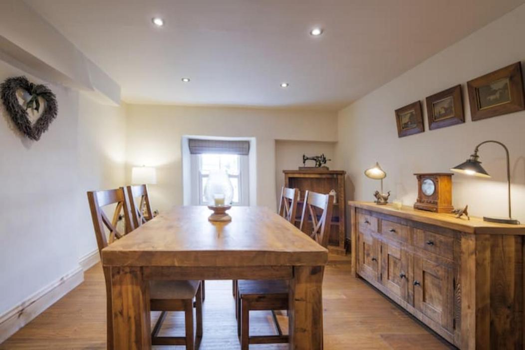 5 Star Cottage On The Green With Log Burner - Dog Friendly Austwick Exterior photo