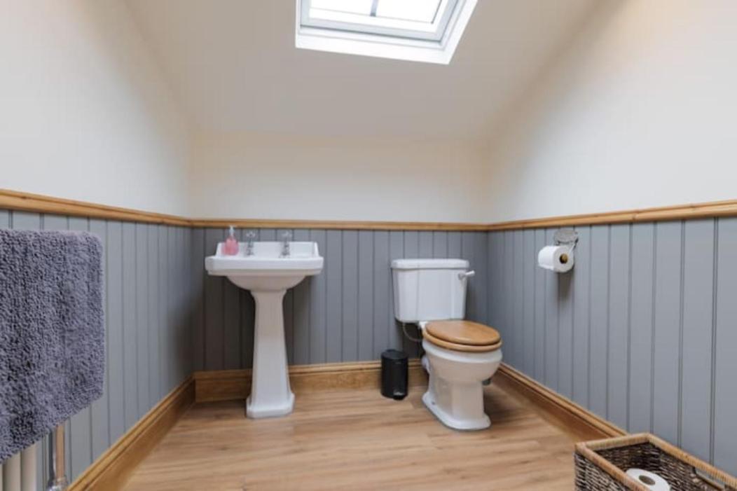 5 Star Cottage On The Green With Log Burner - Dog Friendly Austwick Exterior photo